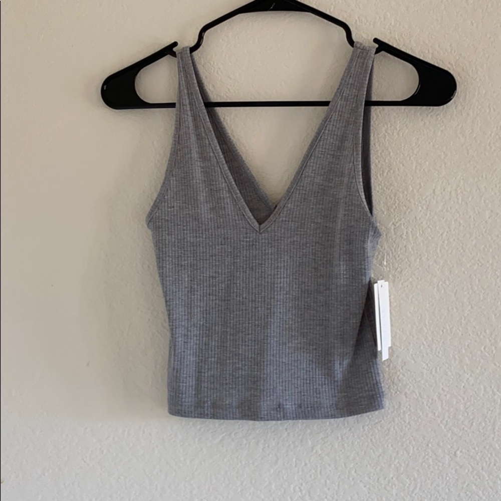 Super cute V grey tank top